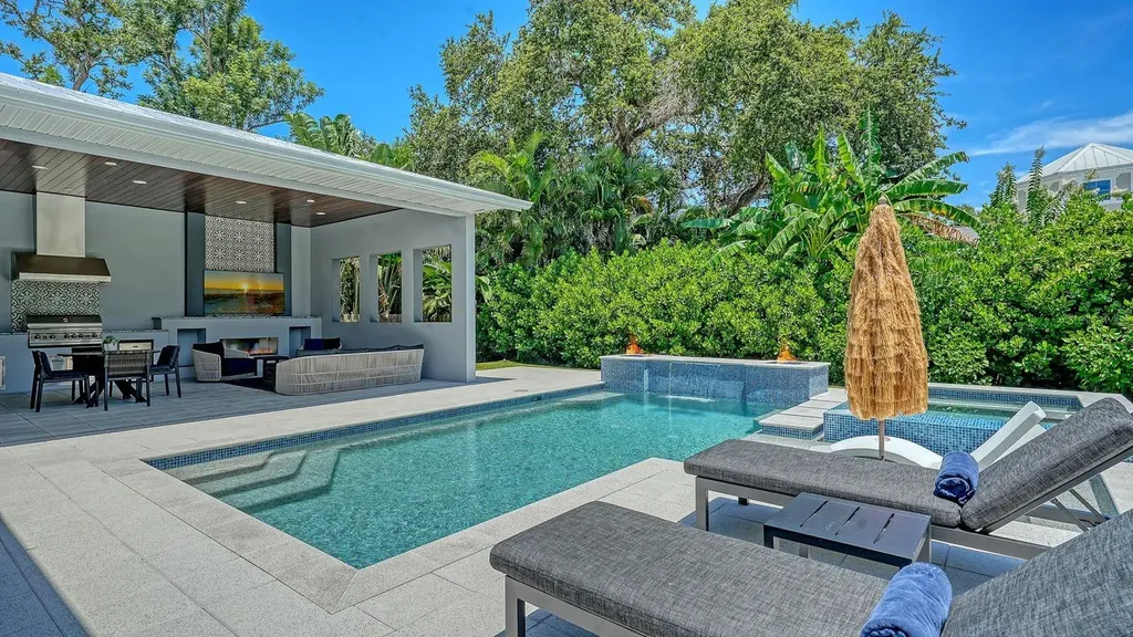 1905 Goldenrod Street Sarasota FL 34239