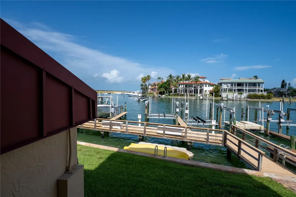 1060 Pinellas Bayway S Tierra Verde FL 33715