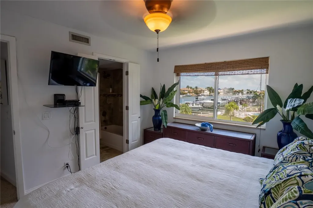 1060 Pinellas Bayway S Tierra Verde FL 33715