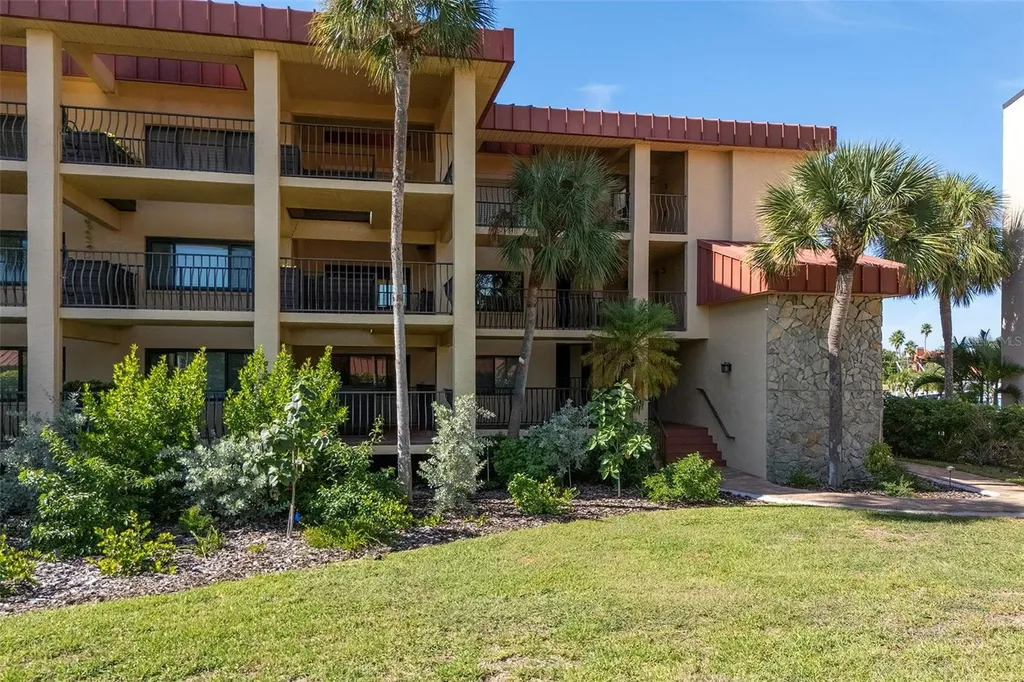 1060 Pinellas Bayway S Tierra Verde FL 33715