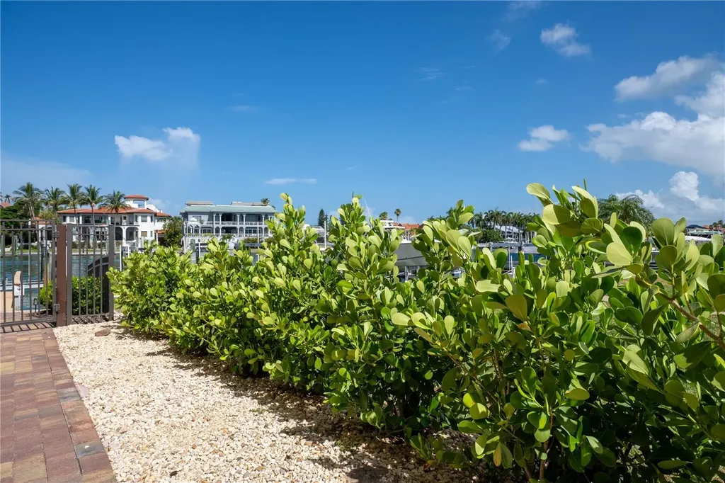 1060 Pinellas Bayway S Tierra Verde FL 33715