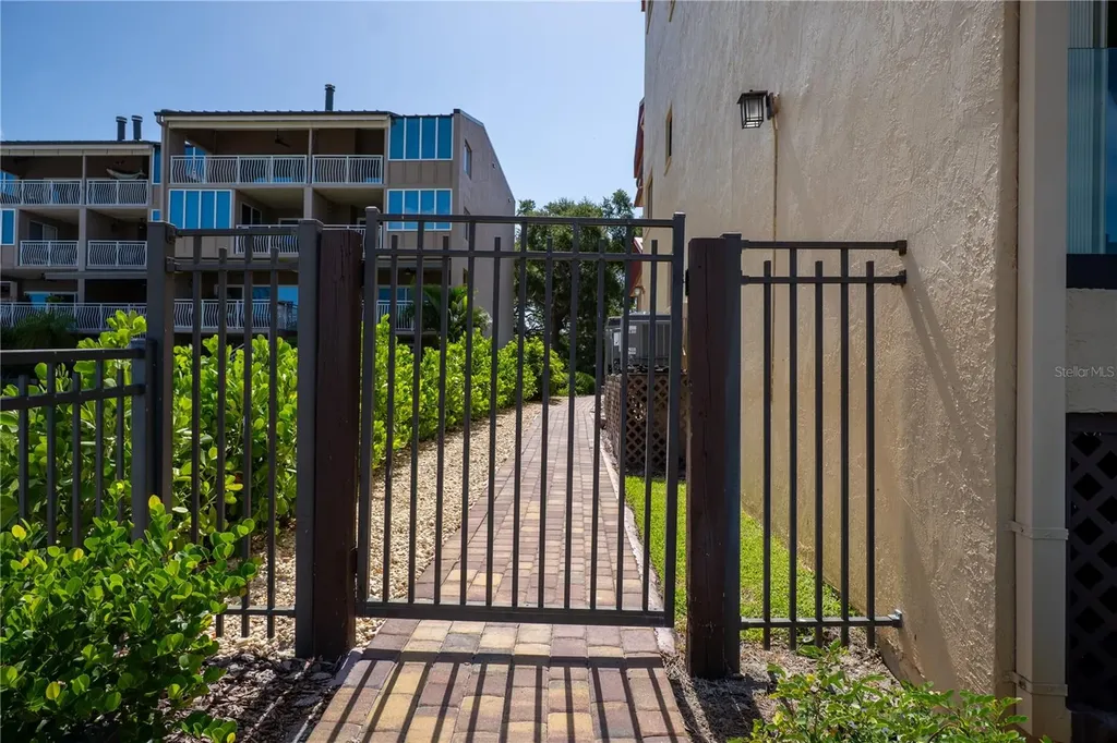 1060 Pinellas Bayway S Tierra Verde FL 33715