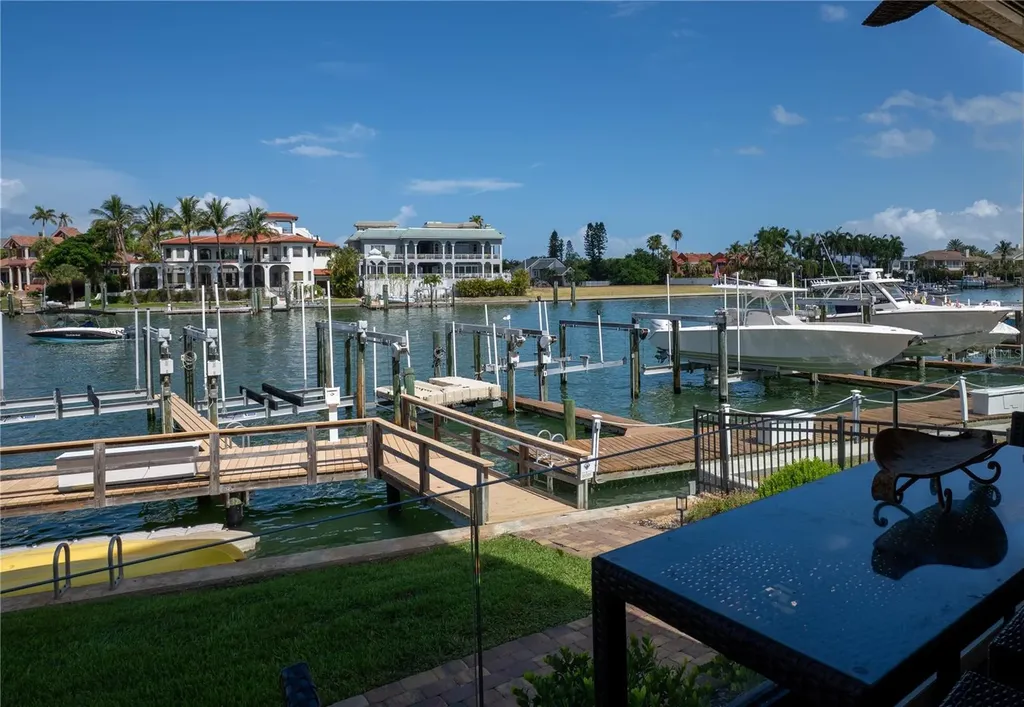 1060 Pinellas Bayway S Tierra Verde FL 33715