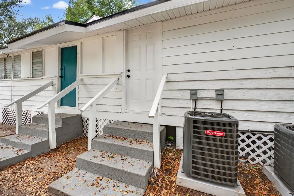 96 & 98 W Esther Street Orlando FL 32806