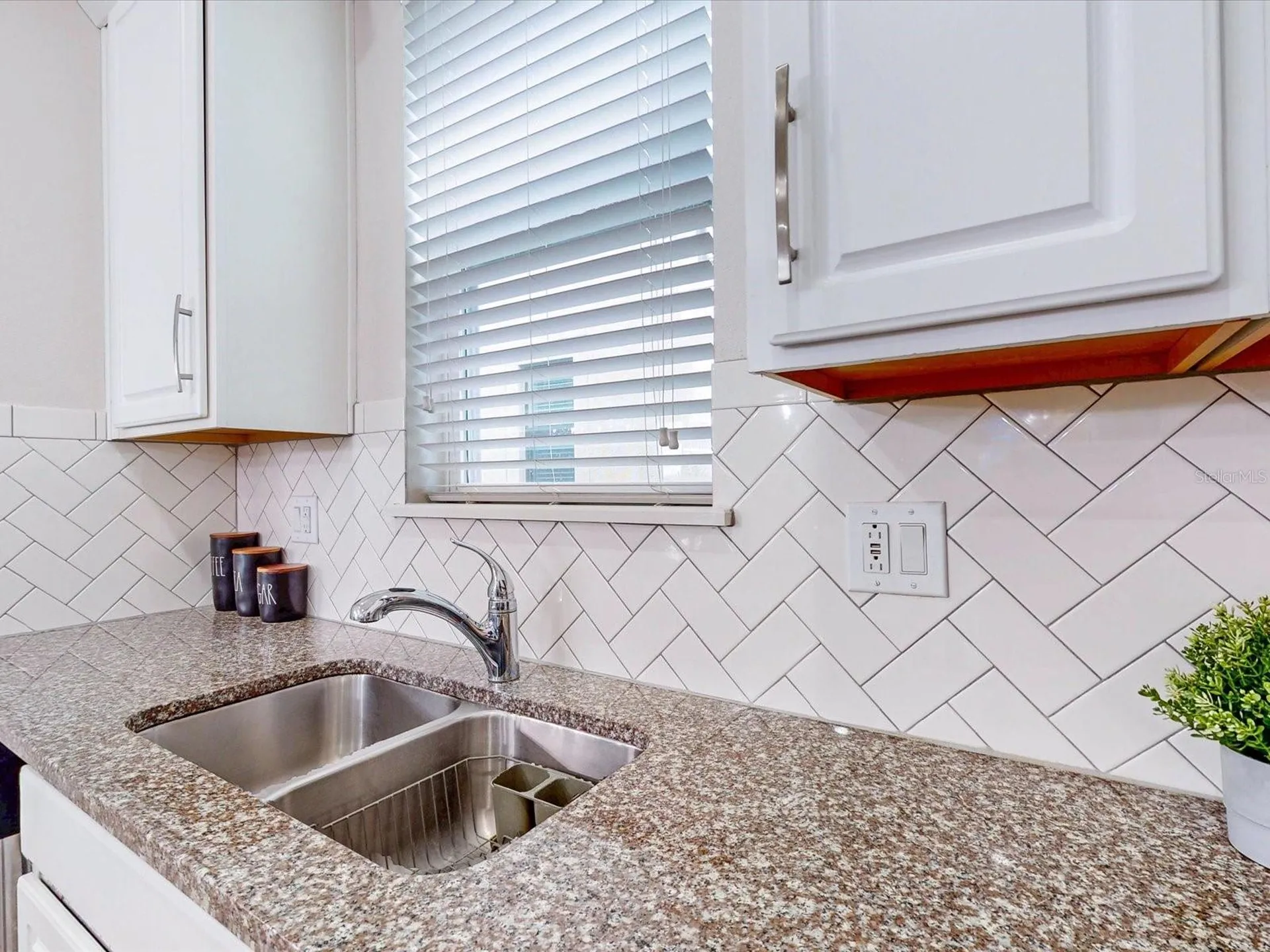 2621 Palisade Boulevard Kissimmee FL 34741