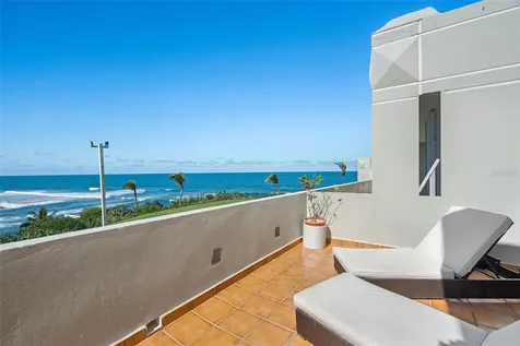 Villas De Costa Dorada Dorado PR 00646