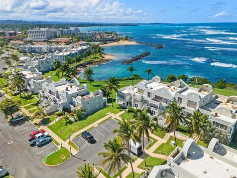 Villas De Costa Dorada Dorado PR 00646