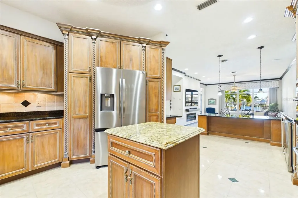487 Pinellas Bayway S Tierra Verde FL 33715