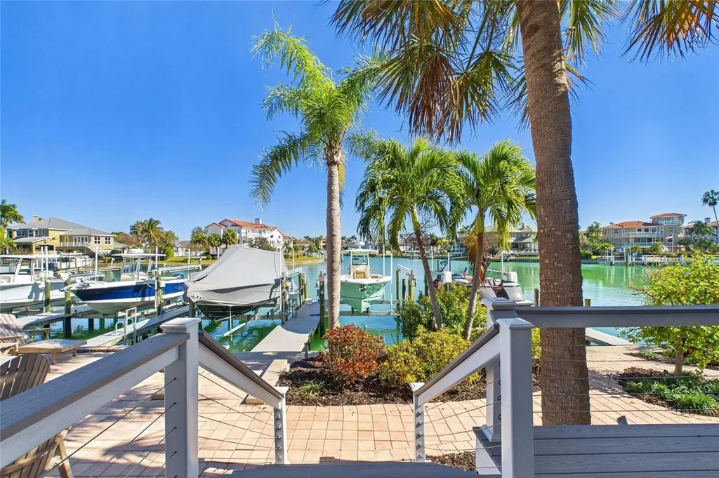 487 Pinellas Bayway S Tierra Verde FL 33715