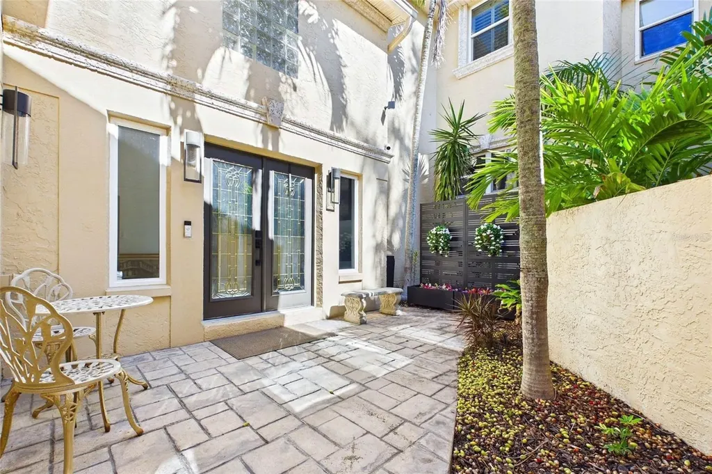 487 Pinellas Bayway S Tierra Verde FL 33715