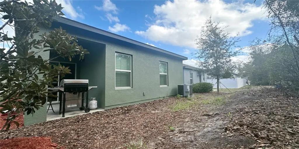 2051 Cades Cove Way Deland FL 32720