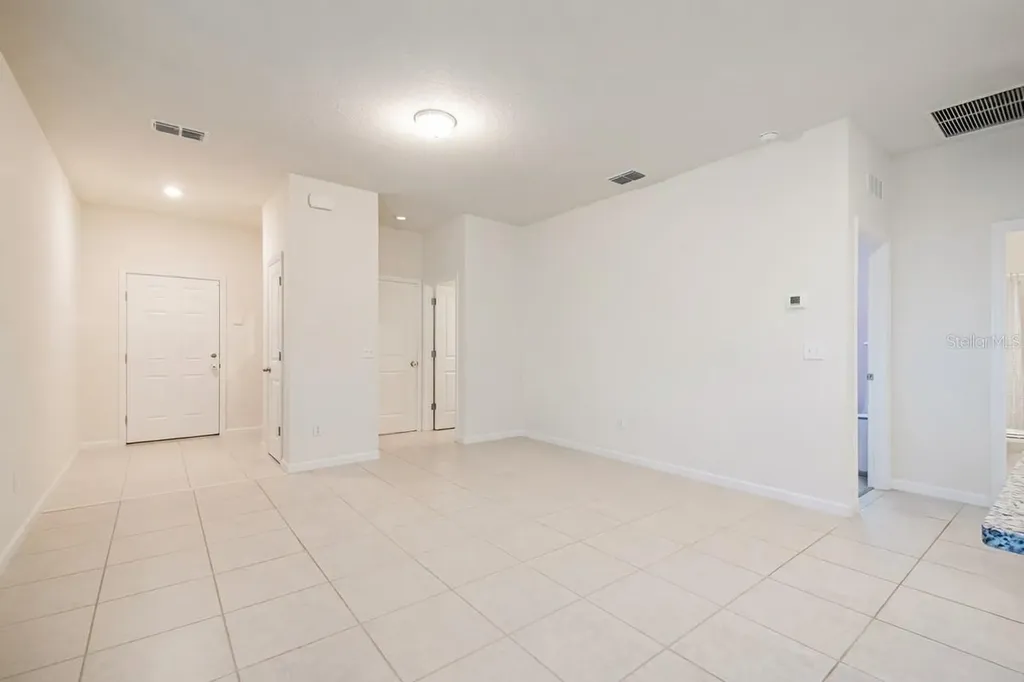 2051 Cades Cove Way Deland FL 32720