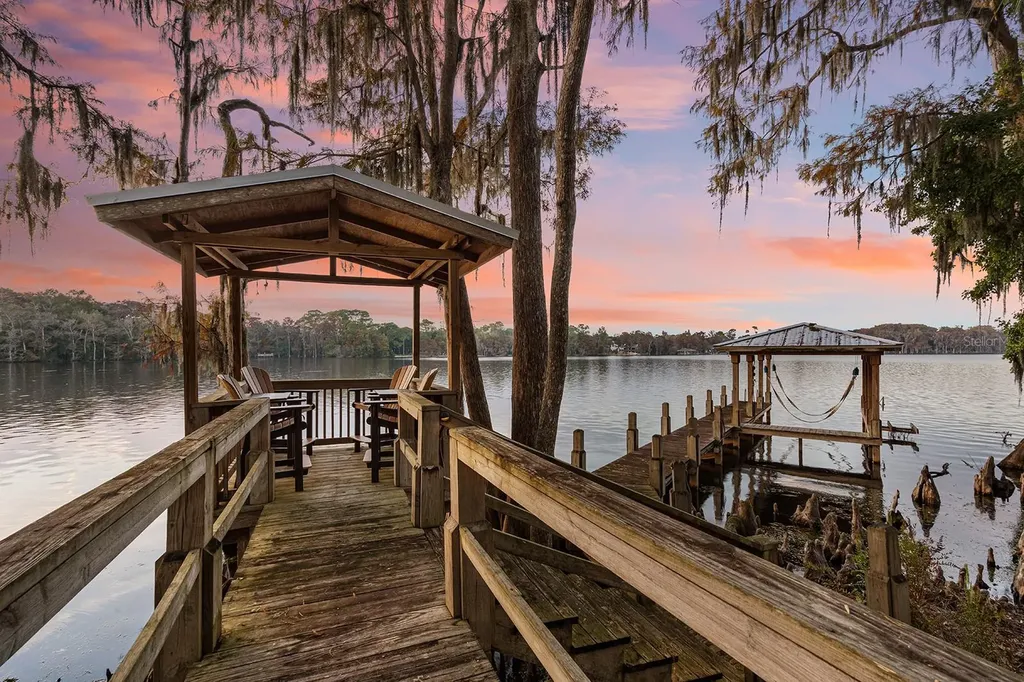 520 Lake Mills Road Chuluota FL 32766