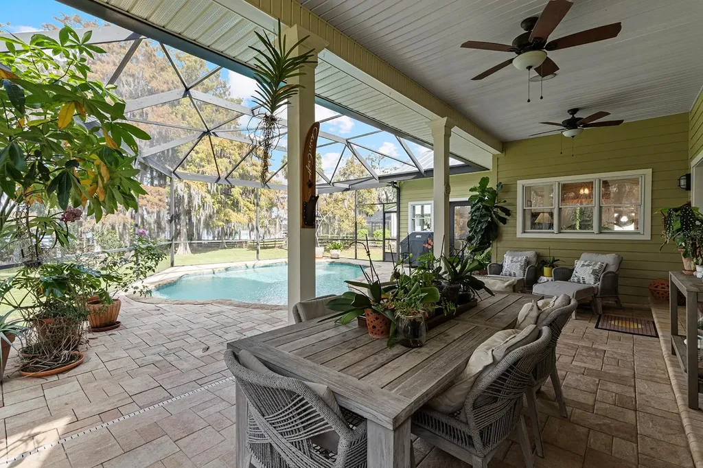 520 Lake Mills Road Chuluota FL 32766