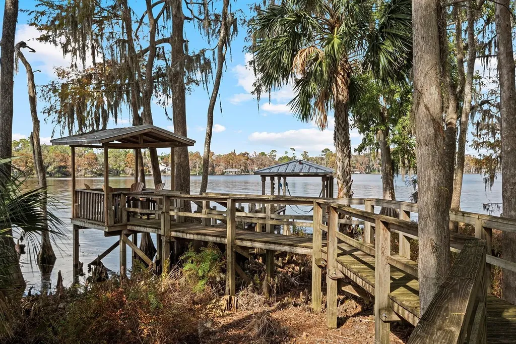 520 Lake Mills Road Chuluota FL 32766