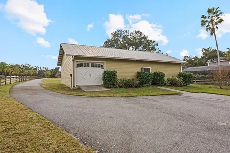 520 Lake Mills Road Chuluota FL 32766