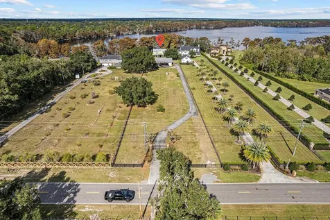520 Lake Mills Road Chuluota FL 32766