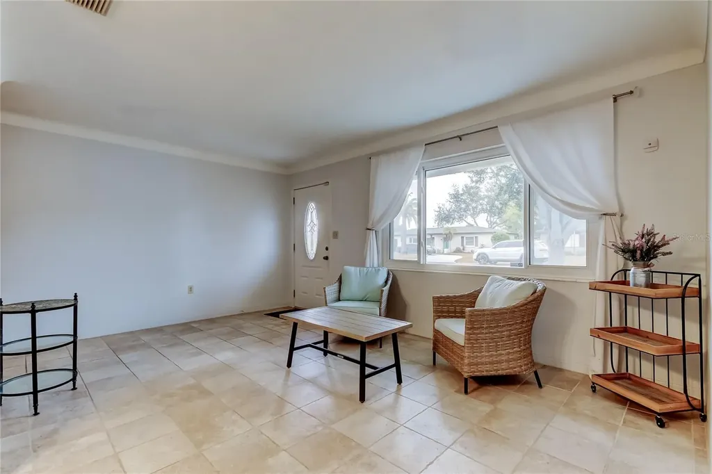 Kenneth City FL 33709