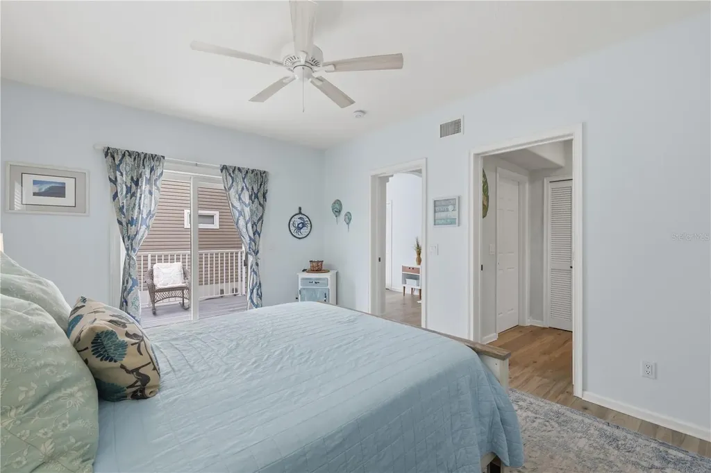 5390 Gulf Drive Holmes Beach FL 34217