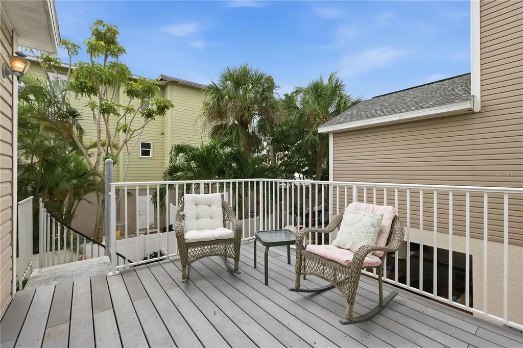 5390 Gulf Drive Holmes Beach FL 34217