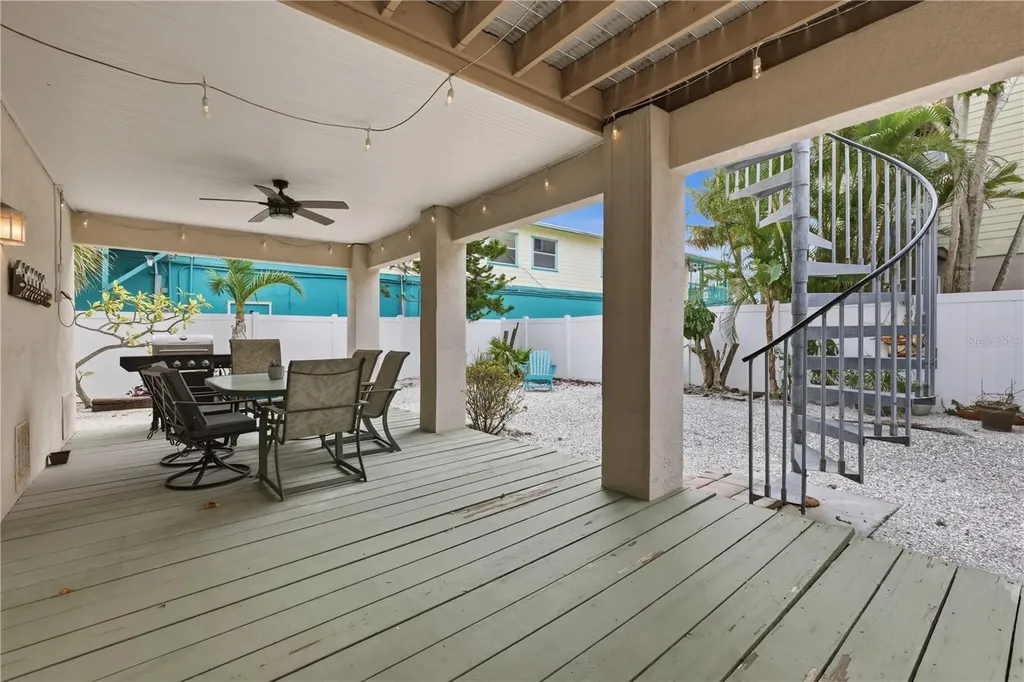 5390 Gulf Drive Holmes Beach FL 34217
