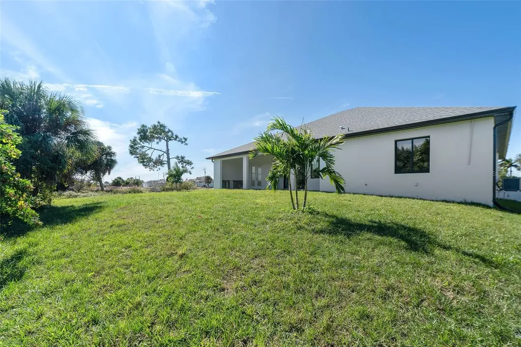 210 Tournament Road Rotonda West FL 33947