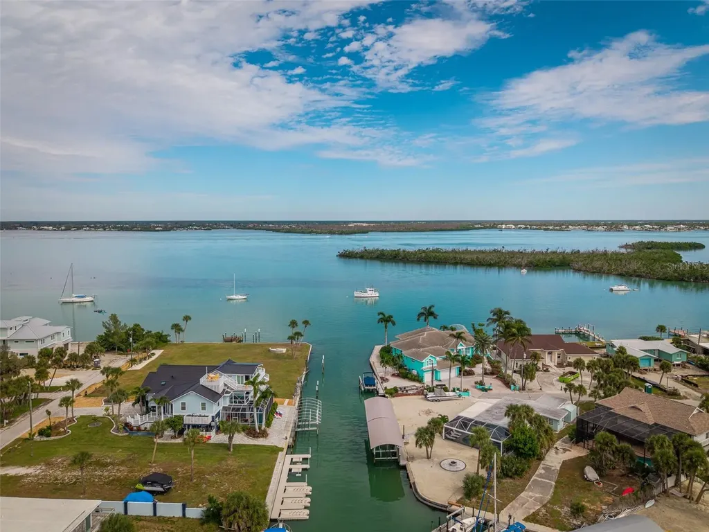210 Tournament Road Rotonda West FL 33947