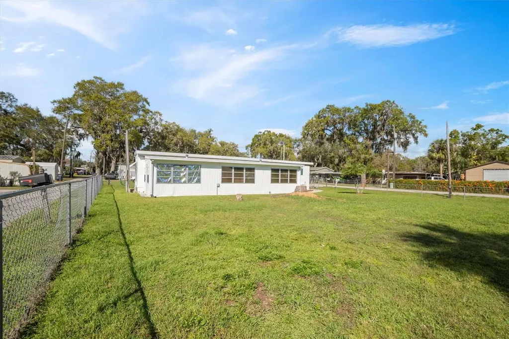 3105 N Marina Parkway Lake Wales FL 33898