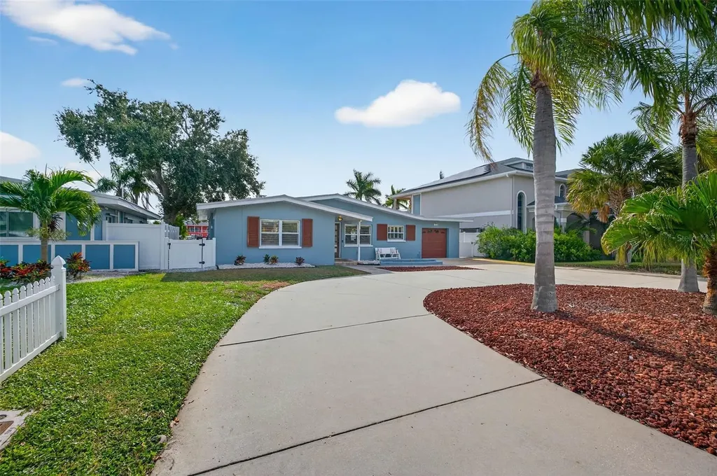 333 La Hacienda Drive Indian Rocks Beach FL 33785