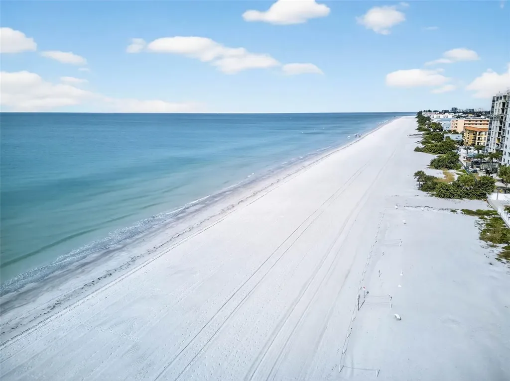 333 La Hacienda Drive Indian Rocks Beach FL 33785