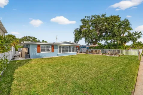 333 La Hacienda Drive Indian Rocks Beach FL 33785