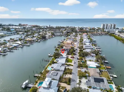 333 La Hacienda Drive Indian Rocks Beach FL 33785