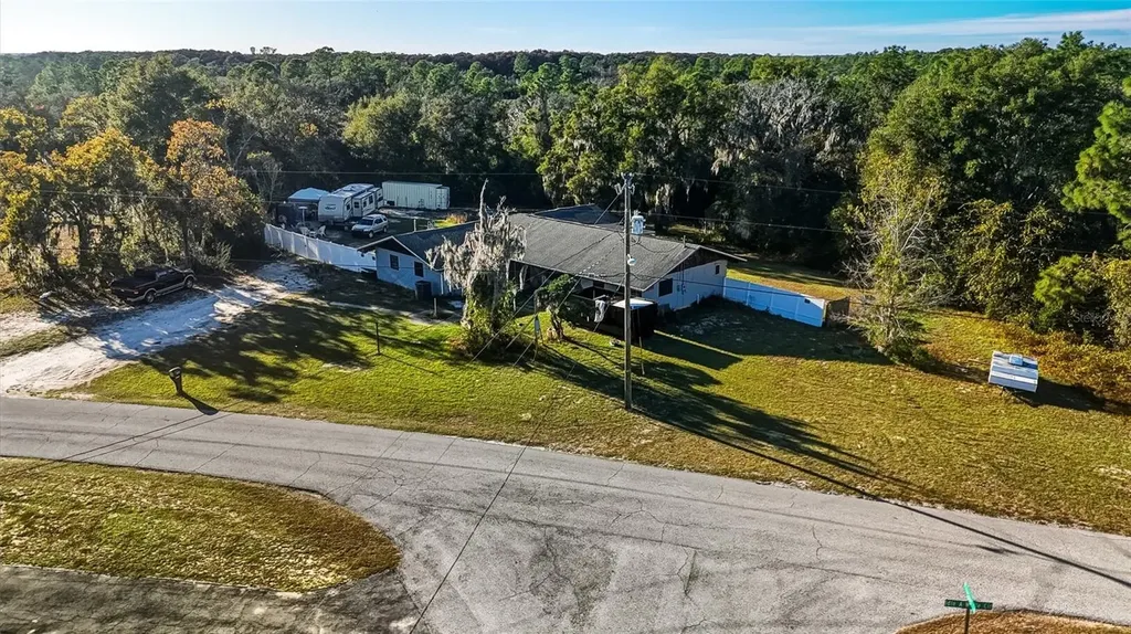 6106 Idle A While Circle Dade City FL 33523