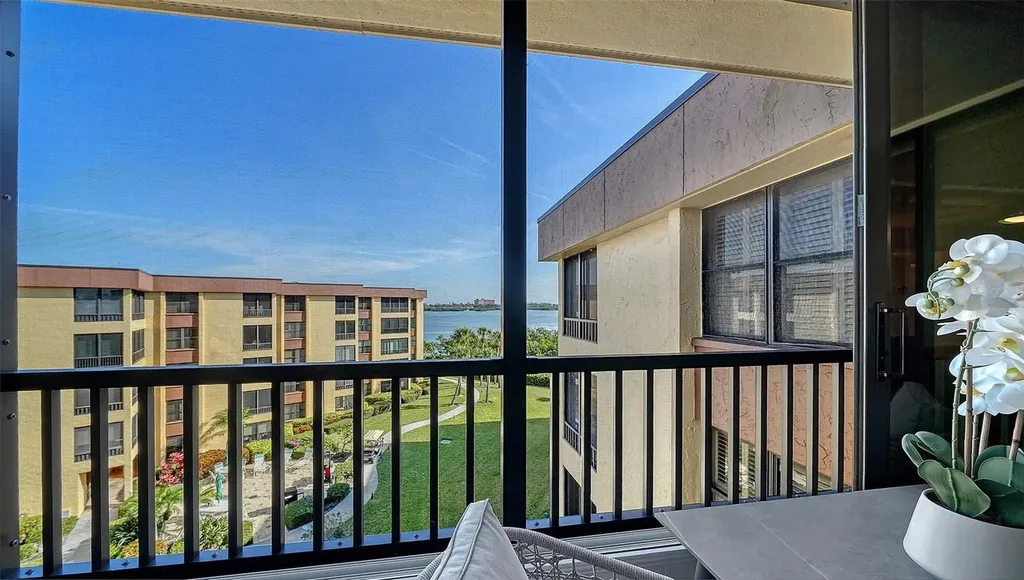 8779 Midnight Pass Road Sarasota FL 34242