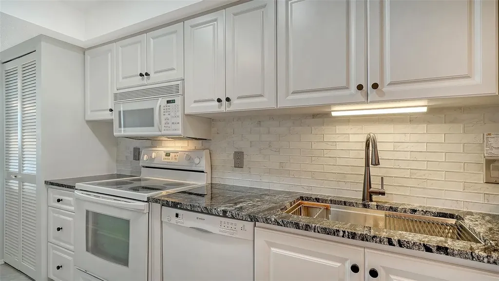 8779 Midnight Pass Road Sarasota FL 34242