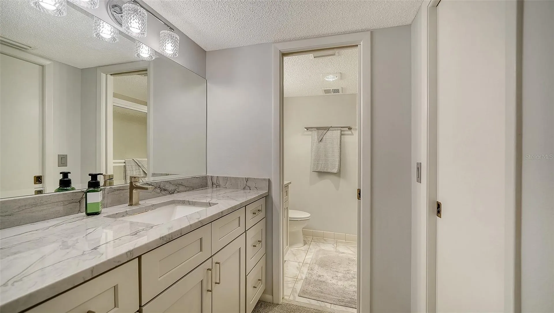 8779 Midnight Pass Road Sarasota FL 34242