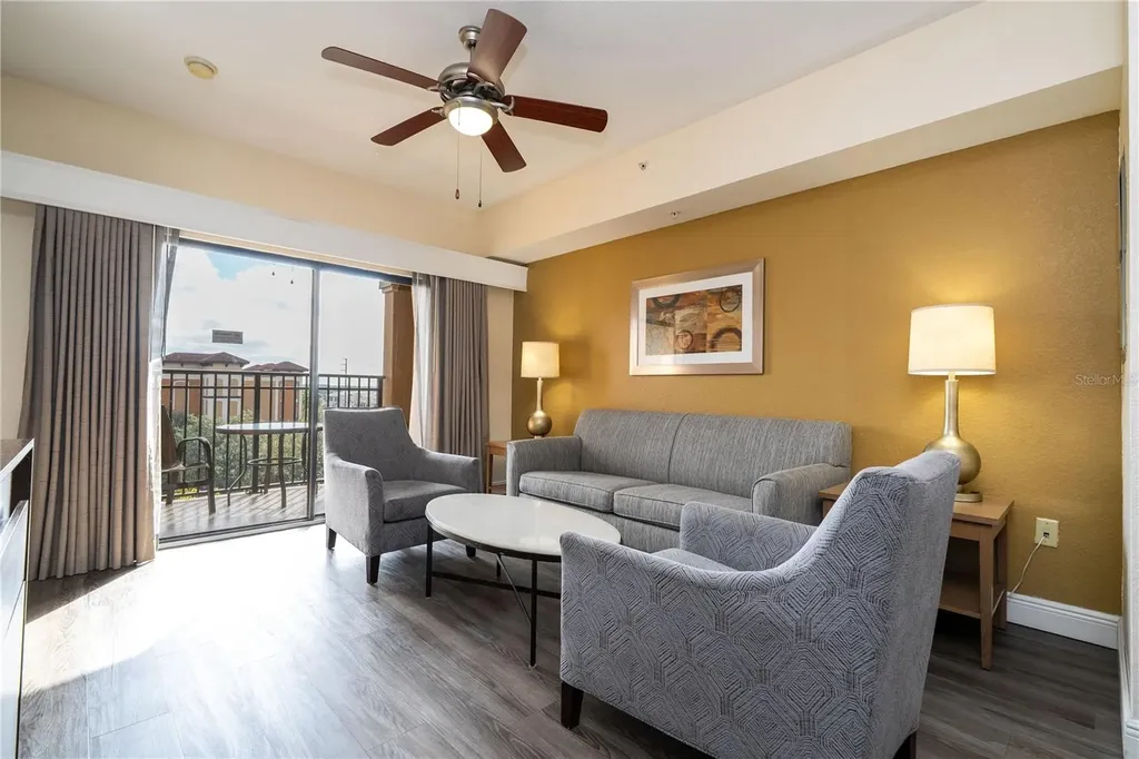 12527 Floridays Resort Drive Orlando FL 32821