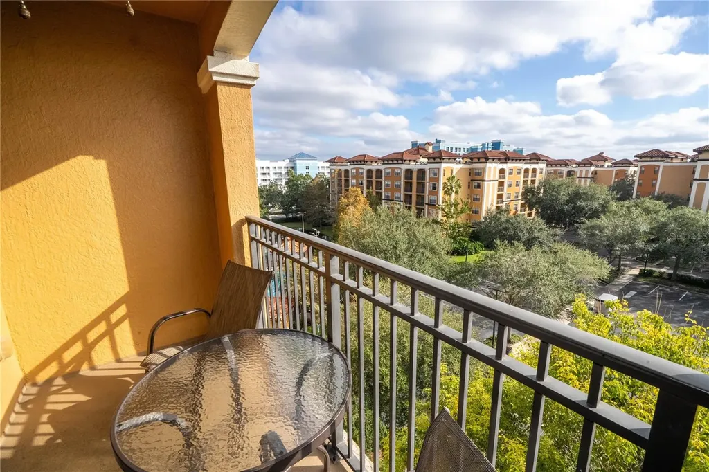 12527 Floridays Resort Drive Orlando FL 32821