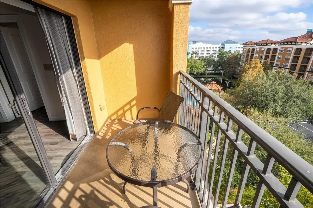 12527 Floridays Resort Drive Orlando FL 32821