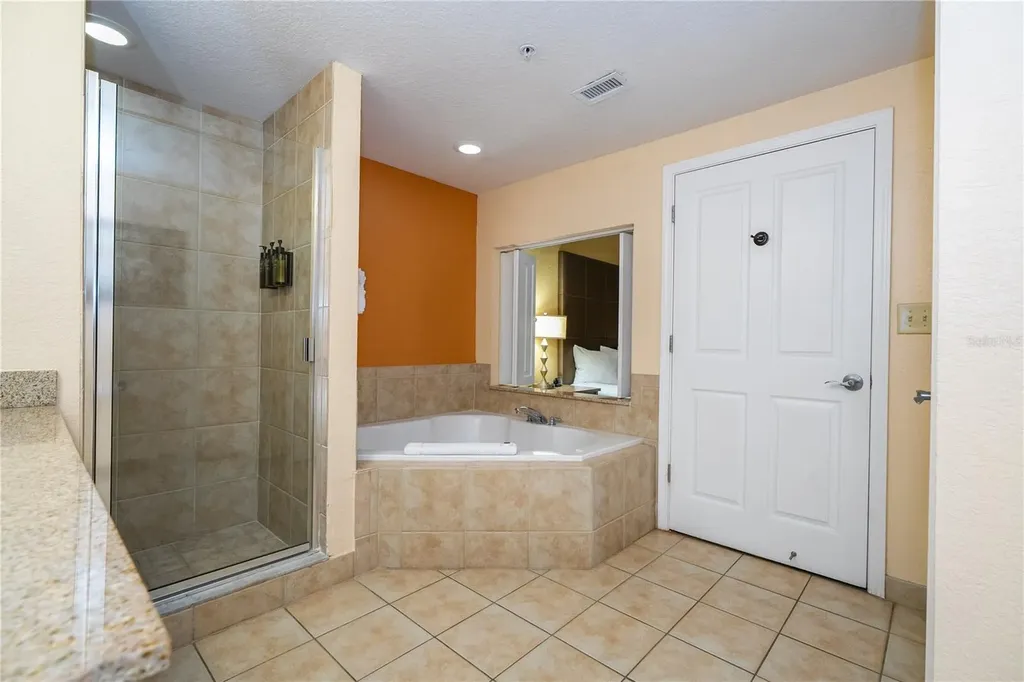 12527 Floridays Resort Drive Orlando FL 32821