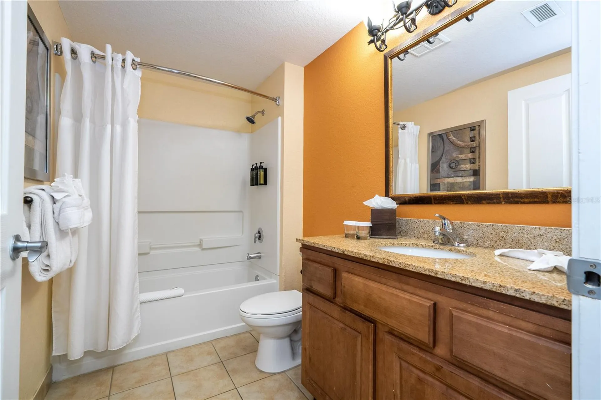 12527 Floridays Resort Drive Orlando FL 32821