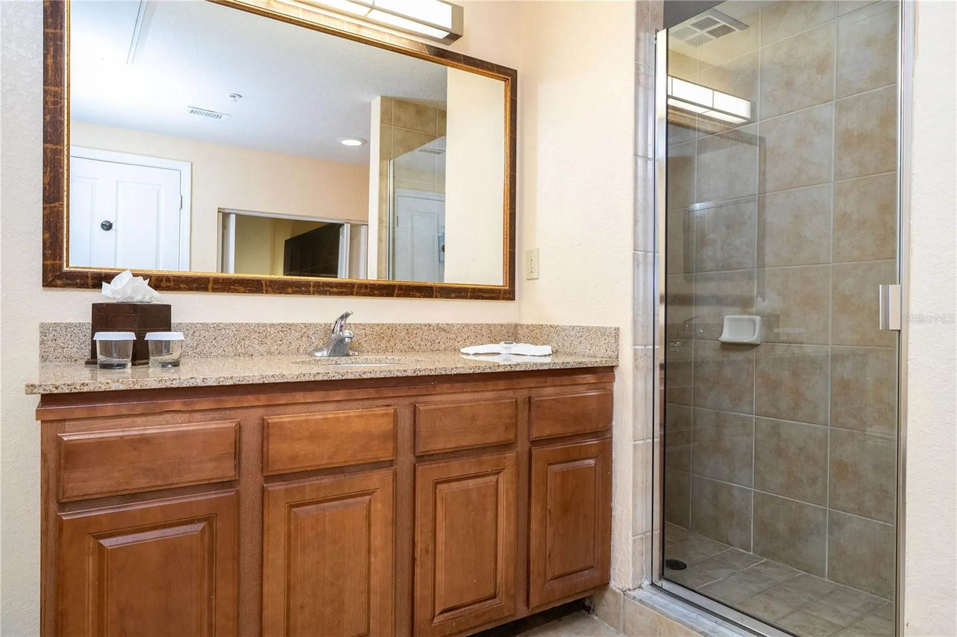 12527 Floridays Resort Drive Orlando FL 32821