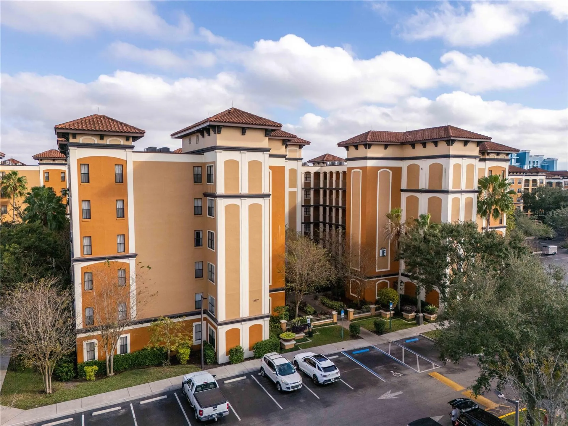 12527 Floridays Resort Drive Orlando FL 32821