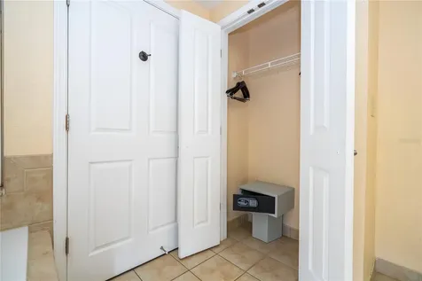 12527 Floridays Resort Drive Orlando FL 32821