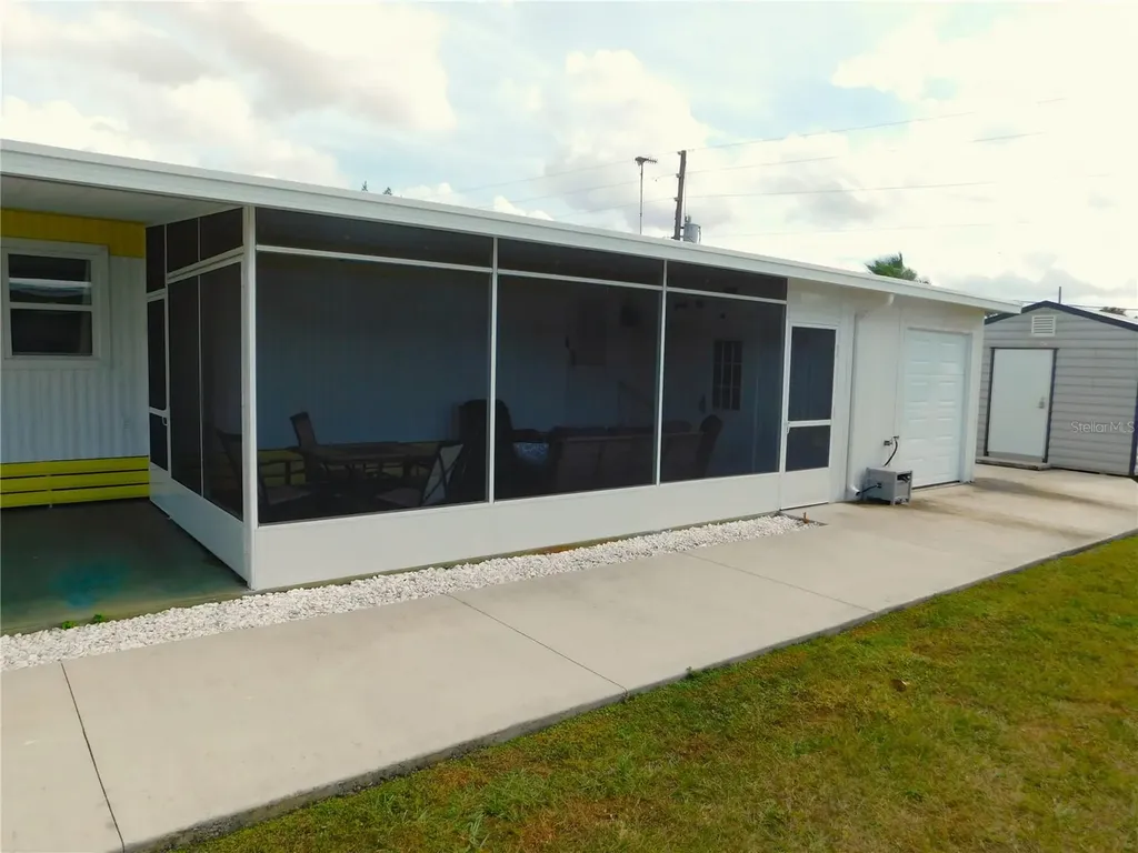 37320 8th Avenue Zephyrhills FL 33542