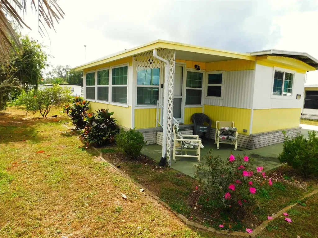 37320 8th Avenue Zephyrhills FL 33542