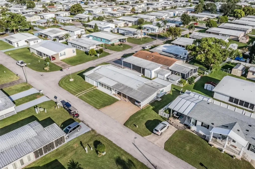37320 8th Avenue Zephyrhills FL 33542