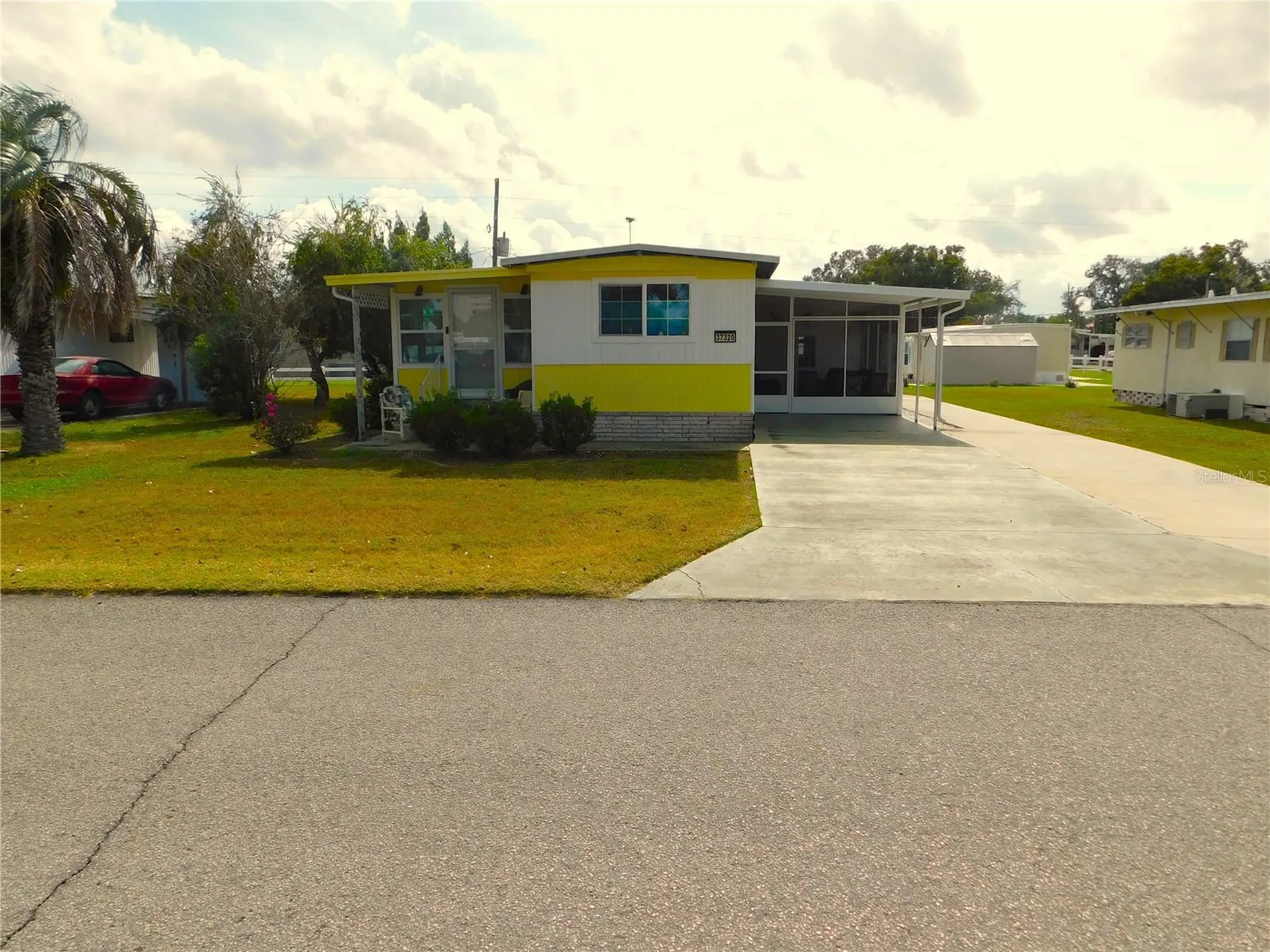37320 8th Avenue Zephyrhills FL 33542