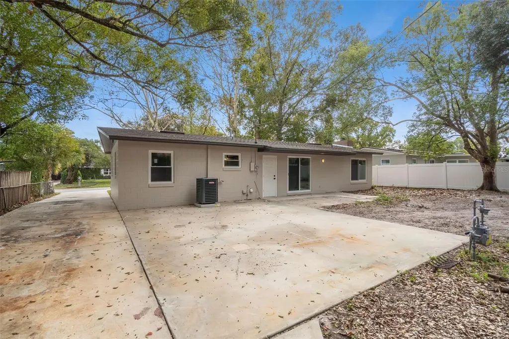 140 N. Fairfax Winter Springs FL 32708