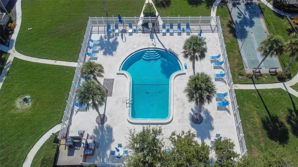650 Pinellas Point Drive S St Petersburg FL 33705